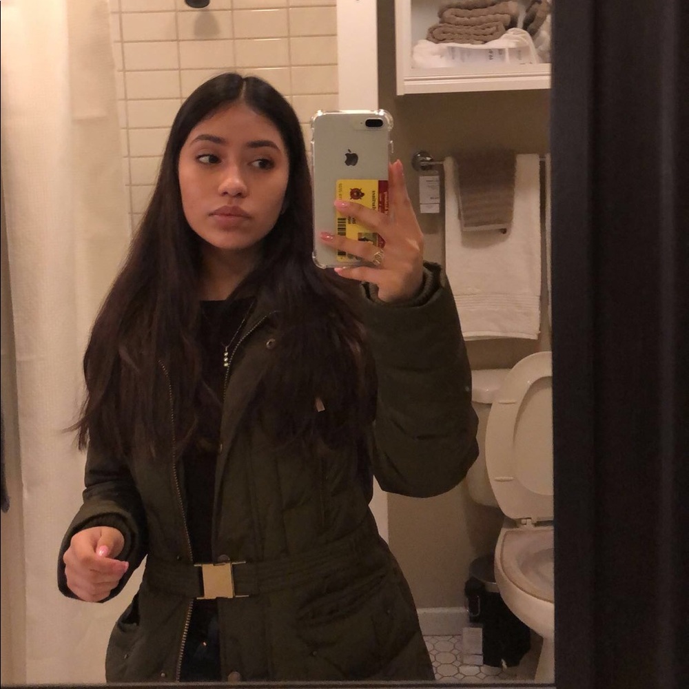 Meet your Posher, Iselle